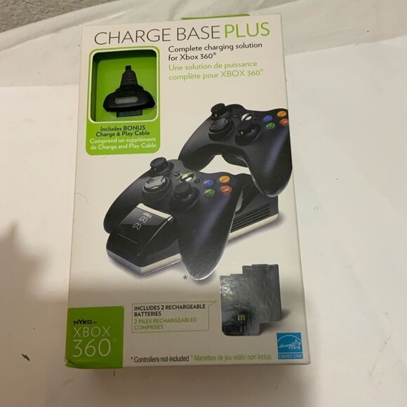 Nyko Charge Base S for Xbox 360 Controllers w 2 Rechargeable Batteries & Charger - Picture 8 of 8